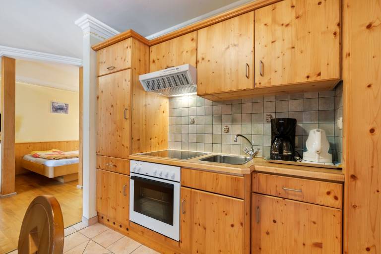 Apartment with grill & yard | Mountain view — photo 3