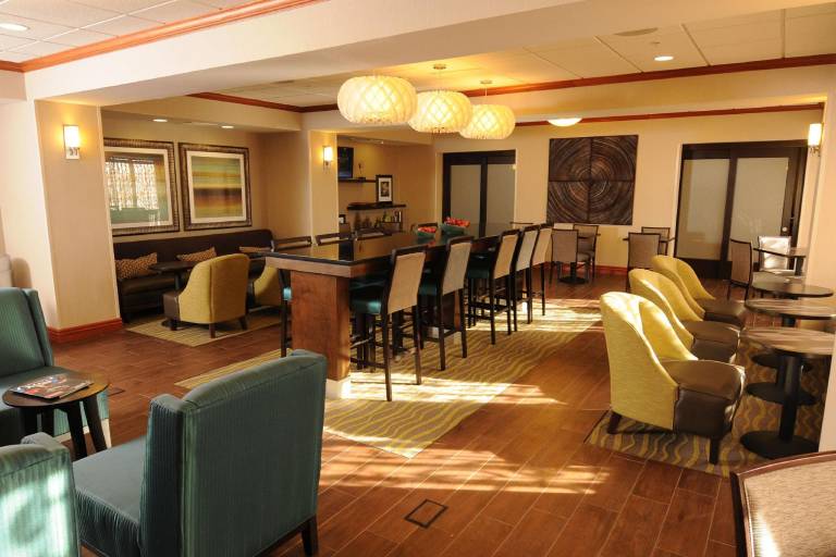 Hampton Inn Omaha West-Lakeside — photo 4