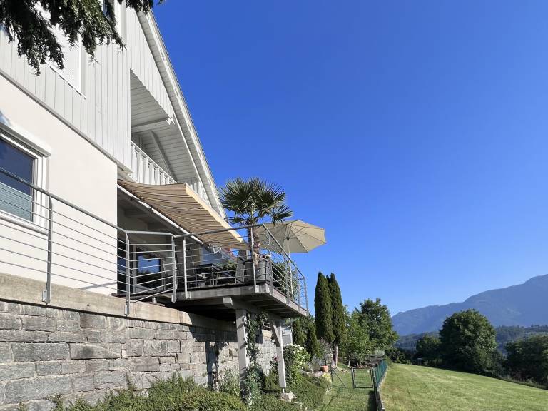 House with patio, barbeque & yard — photo 2