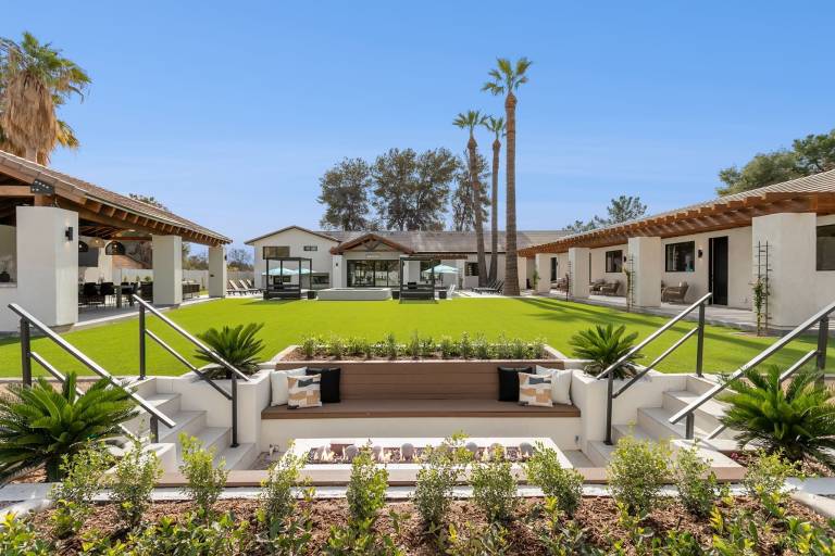 House Orangetree Estates