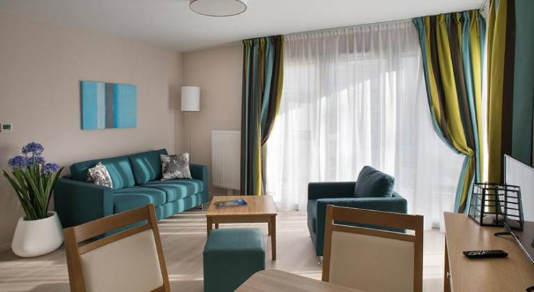 Serviced apartment with terrace, pool & yard | Pets are welcome — photo 2