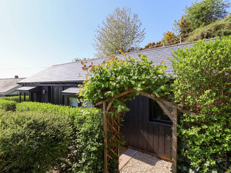 Children-friendly charming cottage with garden | Dogs allowed — photo 3