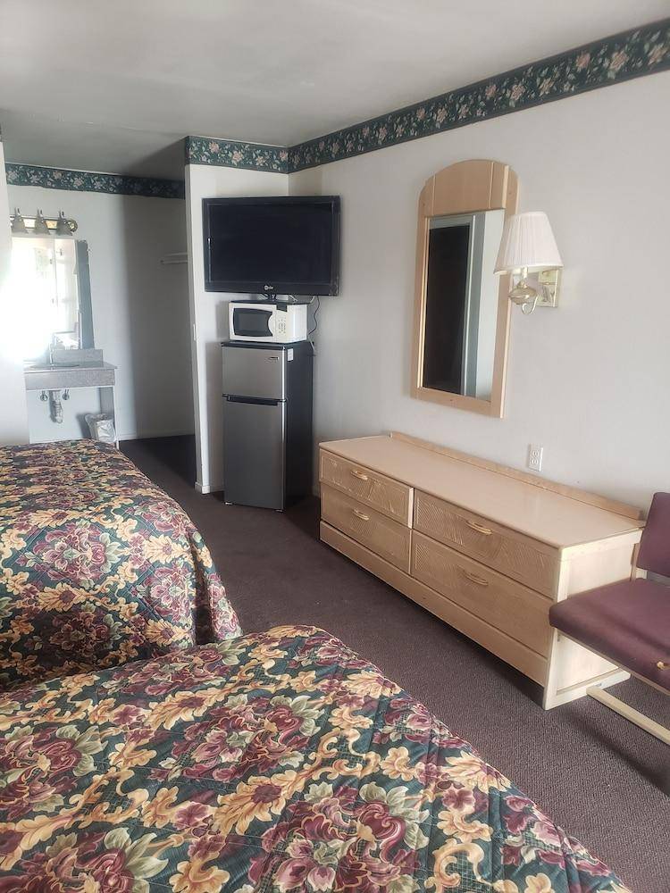 Camlot Inn Motel — photo 2