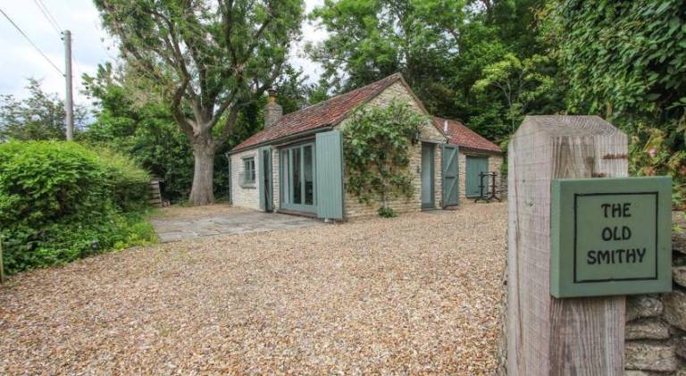 House with 1 room for 2 persons in Bath