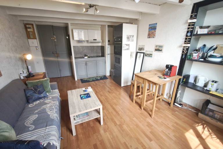 Studio with yard — photo 3