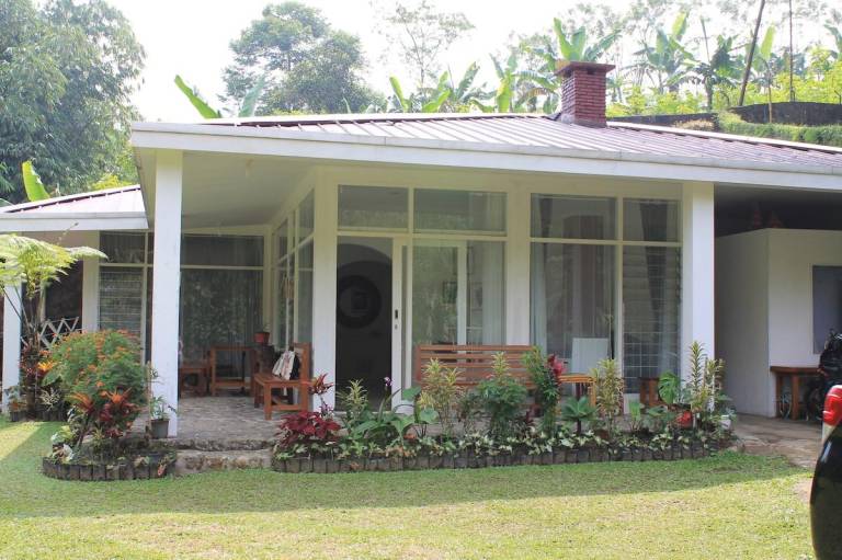 120 m&sup2; Villa