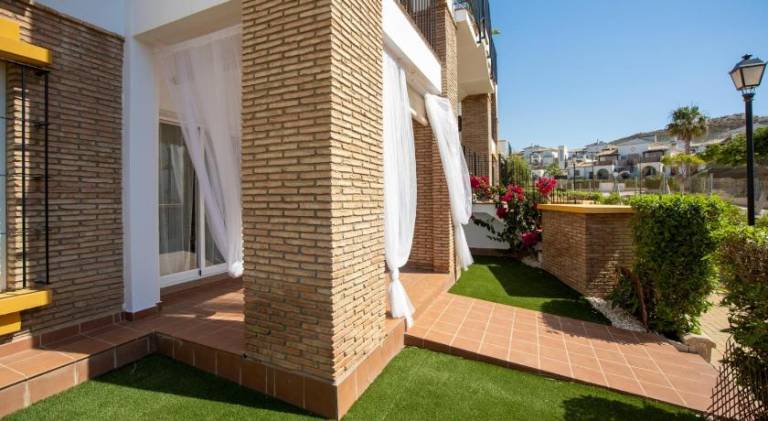 Apartment with pool, yard & terrace — photo 4