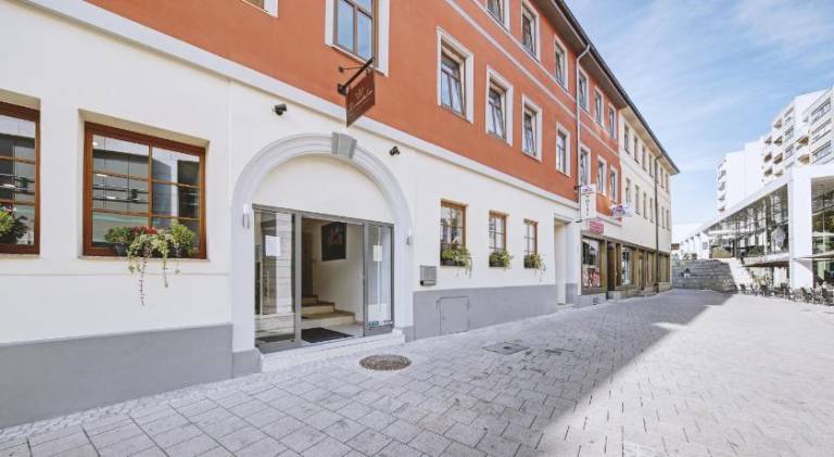 Boutique-Hotel Kronenstuben - unschlagbare Zentrumsnahe direkt am Marstall & Marktplatz - Schloss in in Ludwigsburg