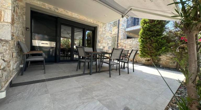 Villa with patio, barbeque & garden — photo 5
