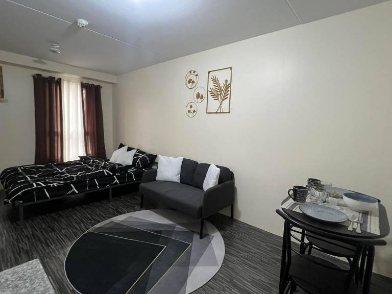 Rental apartment with pool in Manila