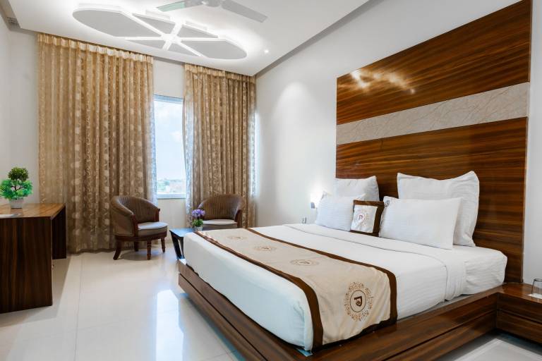 THE PRIME PARK HOTEL