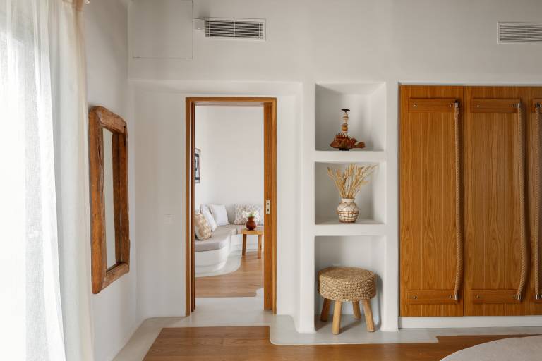Family-oriented wonderful villa with private pool, BBQ & patio | Panoramic view | Pets allowed — photo 3