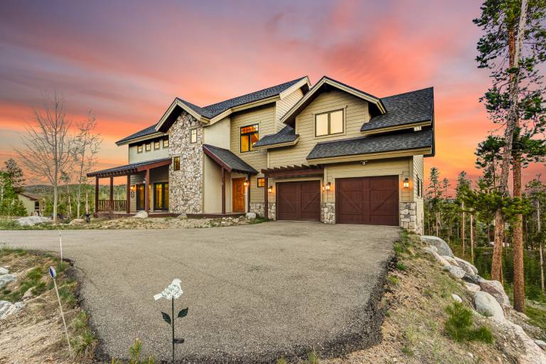 House Grand Lake