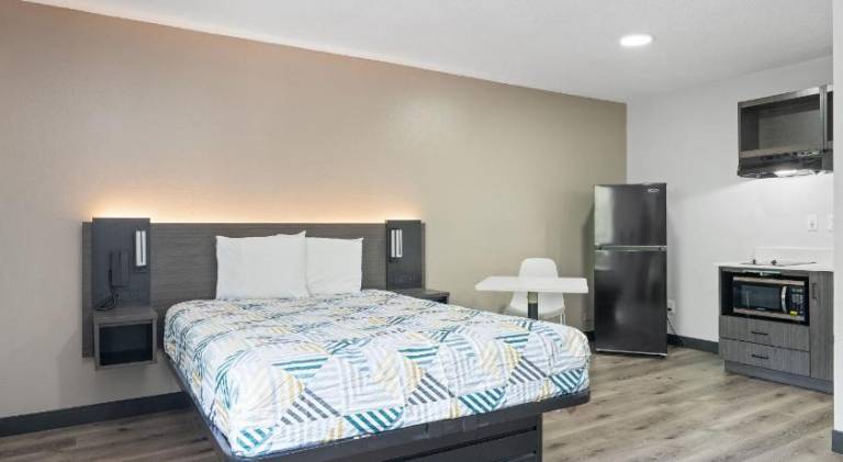 Southern Suites Pensacola Davis Hwy