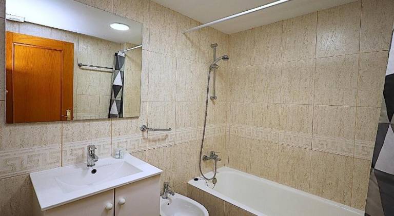 Rental apartment with 2 rooms for 5 persons — photo 2
