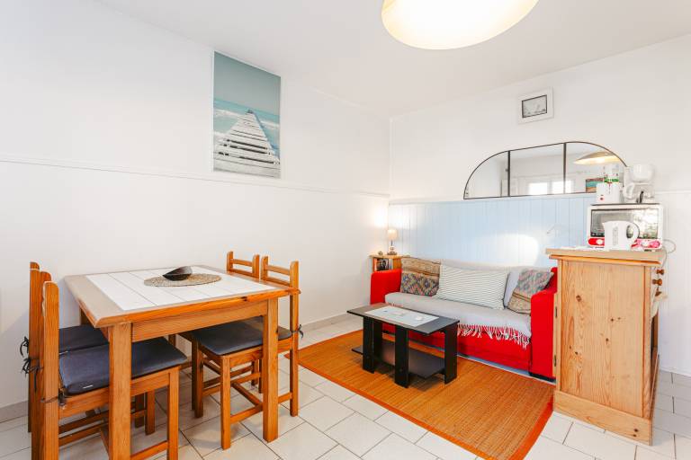 Apartment 'Location Oléron, Close to the Beach' with Private Garden — photo 5