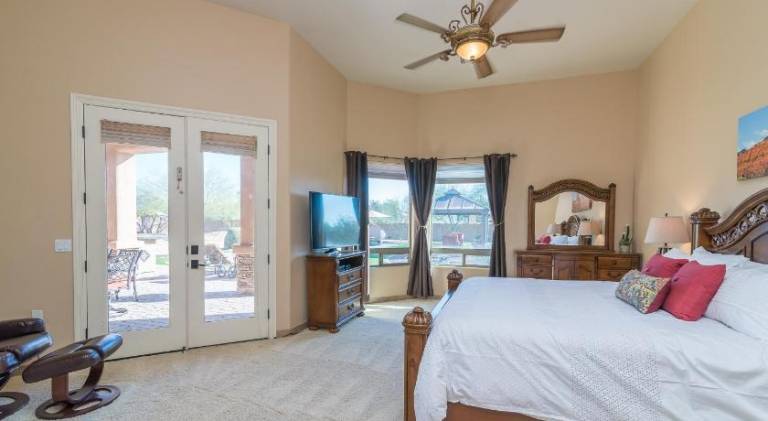 Beautiful vacation home with pool & BBQ | Pets allowed — photo 2