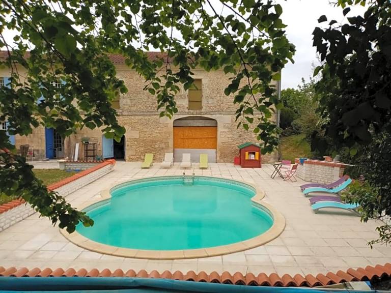 Bed and breakfast  Saint-Palais-de-Phiolin