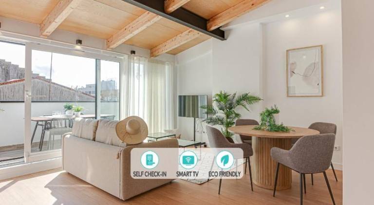 Charming rental apartment with terrace | Near María Pita | Beach nearby | Pets allowed in A Coruña