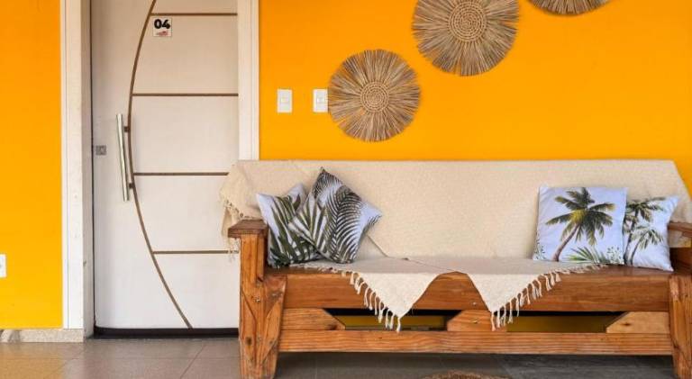 Wonderful serviced apartment with patio & pool | Pets allowed — photo 5