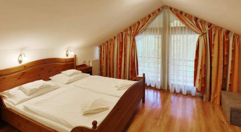 Hotel ICON — photo 2