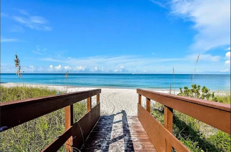 Condo  Naples