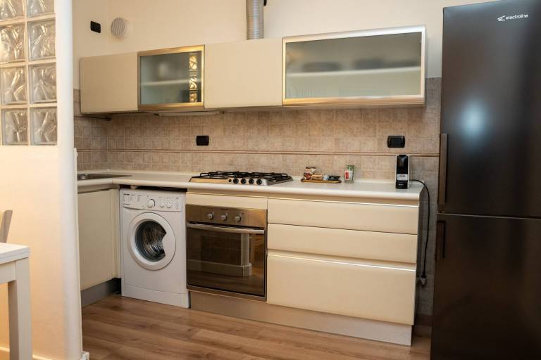 Apartment with 1 room for 4 persons — photo 2