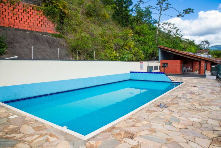 Chal&eacute; na Prainha com Piscina e Churrasqueira