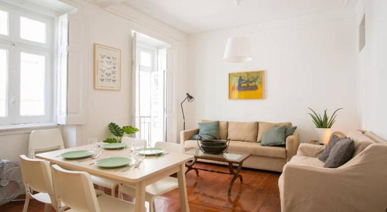 Apartment with terrace & garden — photo 3