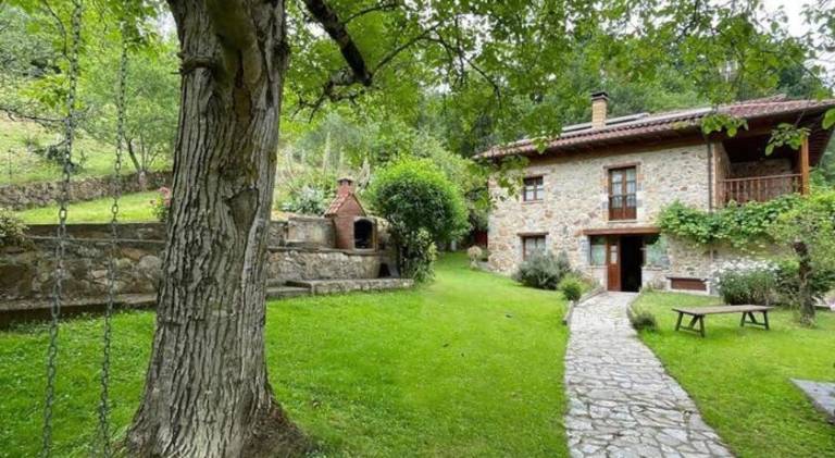Vacation home with 3 rooms for 6 persons in Cangas de Onís