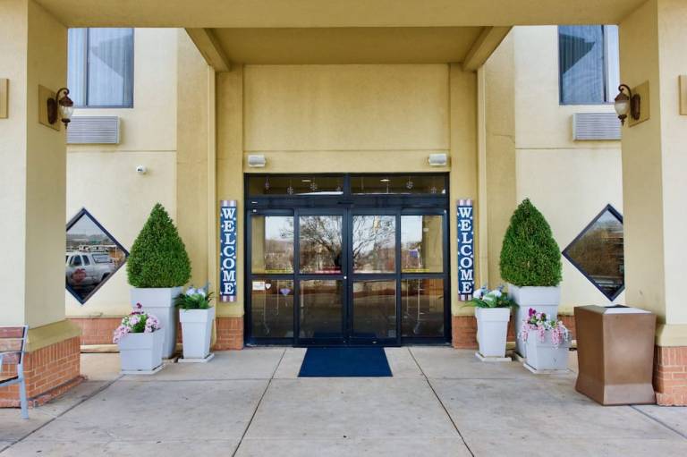 Holiday Inn Express & Suites St Louis West Fenton by IHG