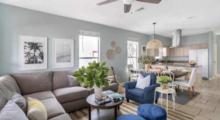 Big vacation home with pool | Pet-friendly — photo 2