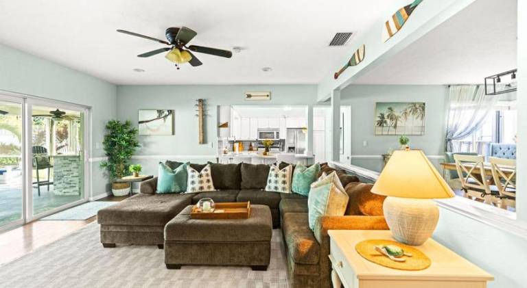 Big vacation home with pool | Pets allowed — photo 3