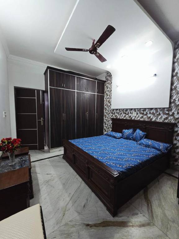 1560 m&sup2; Ferienhaus