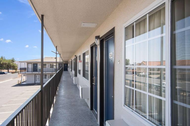 Motel 6 Moreno Valley - Riverside March Air Base — photo 4