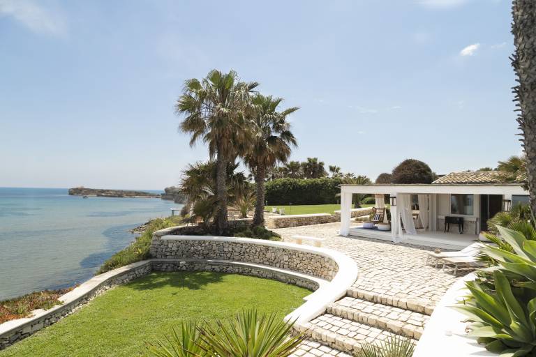 Villa with barbeque, terrace & garden | Garden view — photo 5