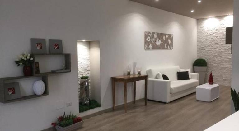 House with 2 rooms for 6 persons in Matera