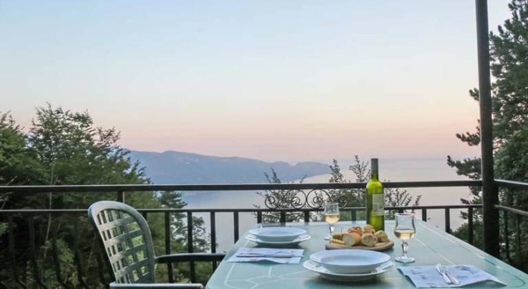Holiday apartment with barbeque, garden & terrace — photo 5