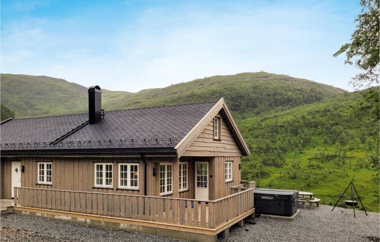 Spektakuläre Natur und Kultur erleben: Ferienwohnung am Hardangerfjord - HomeToGo