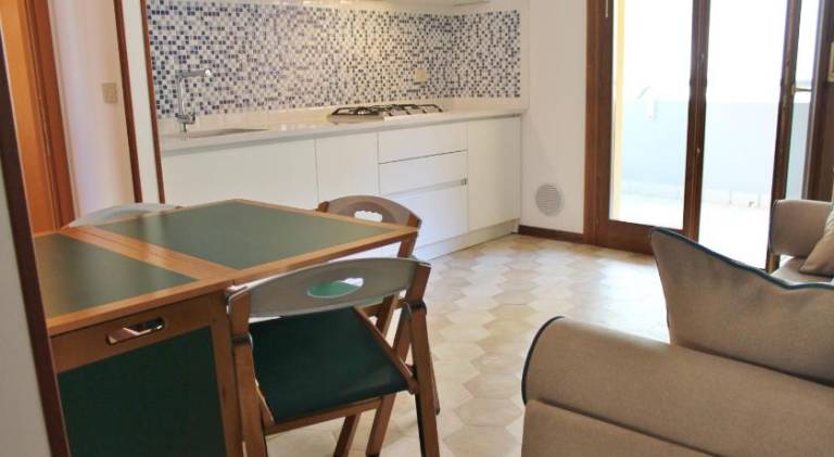 Rental apartment with patio | Close to the beach | Pets are welcome — photo 2