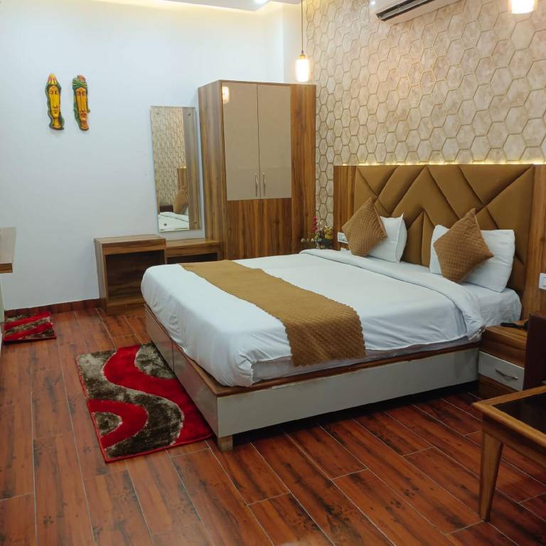 HOTEL STRAWBERRY in Chandigarh