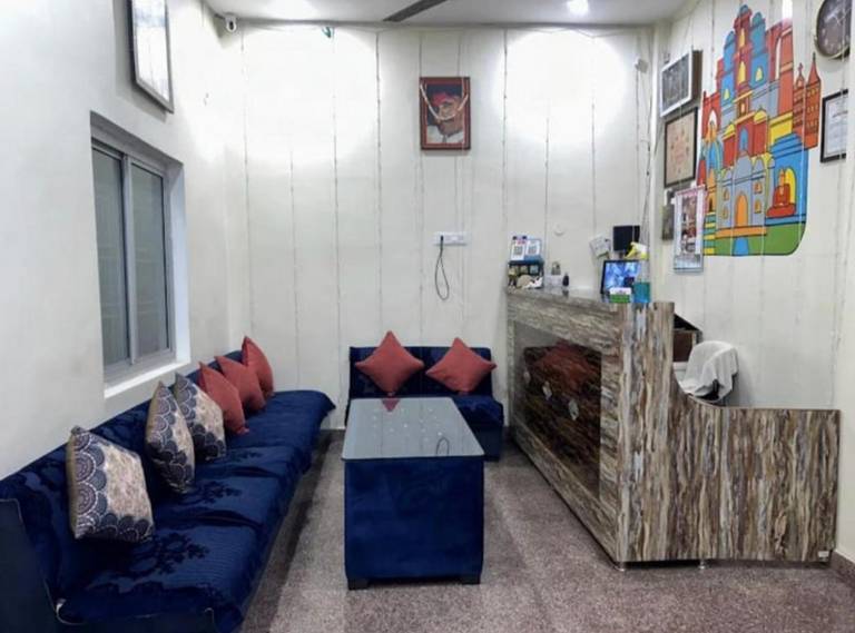 Lotus Paying Guest house in Varanasi