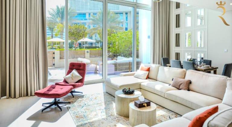 Rental apartment with pool | Close to the beach | Pets are welcome in Abu Dhabi