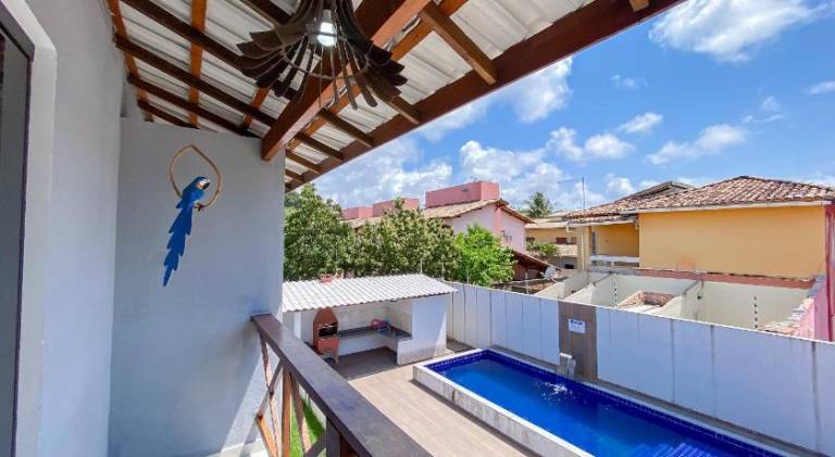 Vacation home with pool, yard & grill — photo 4