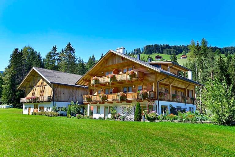 Aparthotel Lago di Braies