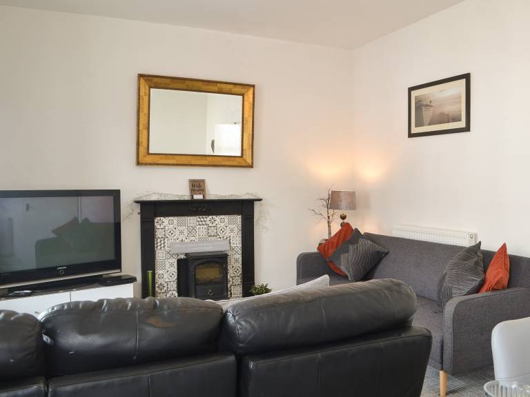 Family-friendly cottage | River view | Dogs allowed — photo 2