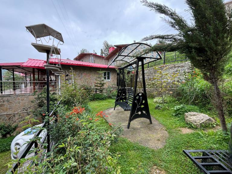 Villa with garden — photo 5