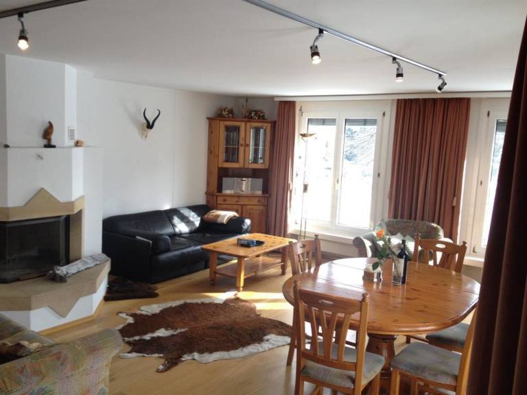 Ferienwohnung mit Hund in Davos, Graubünden für max. 4 Personen Ferienwohnung mit Hund in Davos, Graubünden für max. 4 Personen