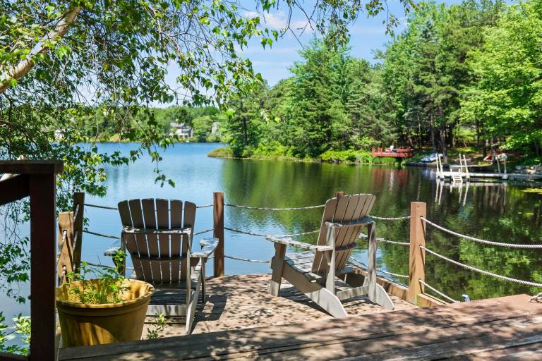 House  Long Pond