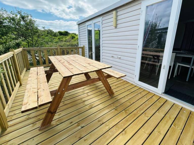 Pleasant mobile home with terrace | Pet-friendly — photo 5
